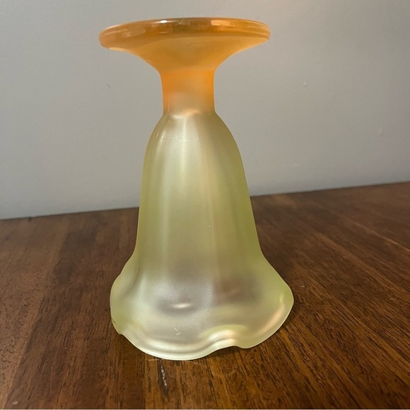Vintage LIBBEY Frosted
Sundae Glass with Scalloped Rim Yellow & Orange Base - Picture 9 of 14